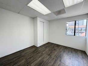 4003-4015 Park Blvd, San Diego, CA à louer Photo intérieure– Image 1 sur 3