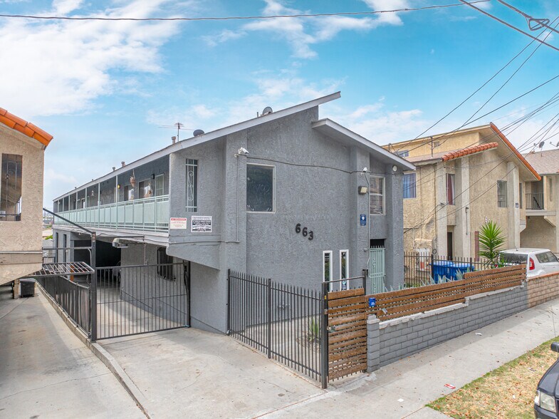 663 W 2nd St, San Pedro, CA à vendre - Photo de l’immeuble – Image 2 sur 29