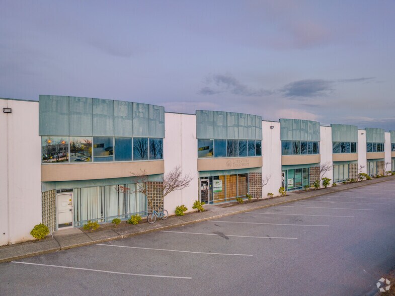 1538 Cliveden Ave, Delta, BC à louer - Photo de l’immeuble – Image 3 sur 4