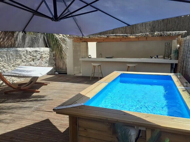 Plus de détails pour Local commercial à vendre