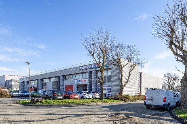 Plus de détails pour 13 Rue Henri Farman, Tremblay-en-France - Bureau, Industriel/Logistique à louer