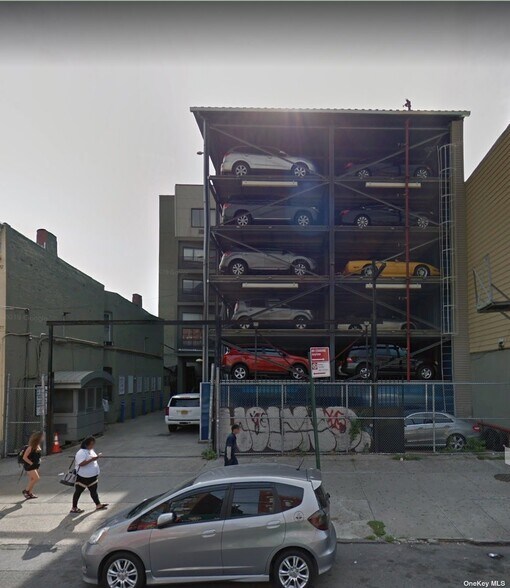 102 Wyckoff Ave, Brooklyn, NY à vendre - Photo de l’immeuble – Image 3 sur 6