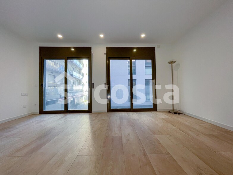 Immeuble residentiel dans Lloret de Mar, Gerona à vendre - Photo intérieure – Image 1 sur 3