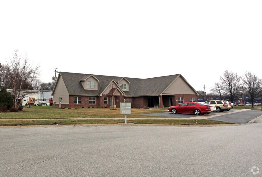 15-17 Scrementi Ln, Steger, IL à vendre - Photo principale – Image 1 sur 9