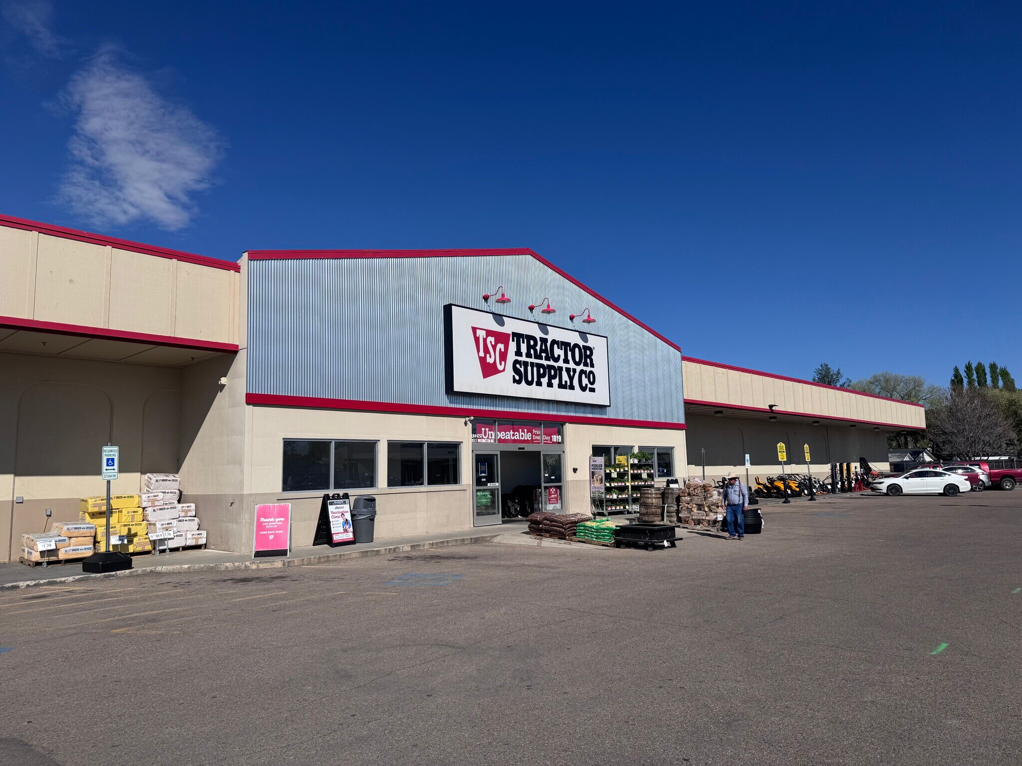 1019 S Washington Ave, Emmett, ID à vendre Photo de l’immeuble– Image 1 sur 5