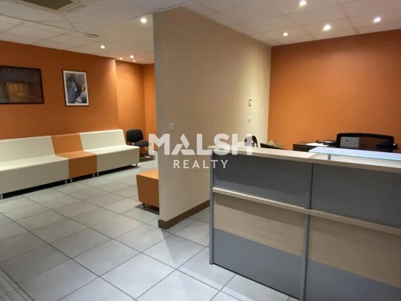 Bureau dans Lyon à louer - Photo de l’immeuble – Image 2 sur 8