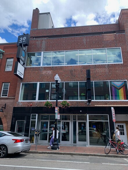 30-34 JFK St, Cambridge, MA à louer - Photo principale – Image 1 sur 3