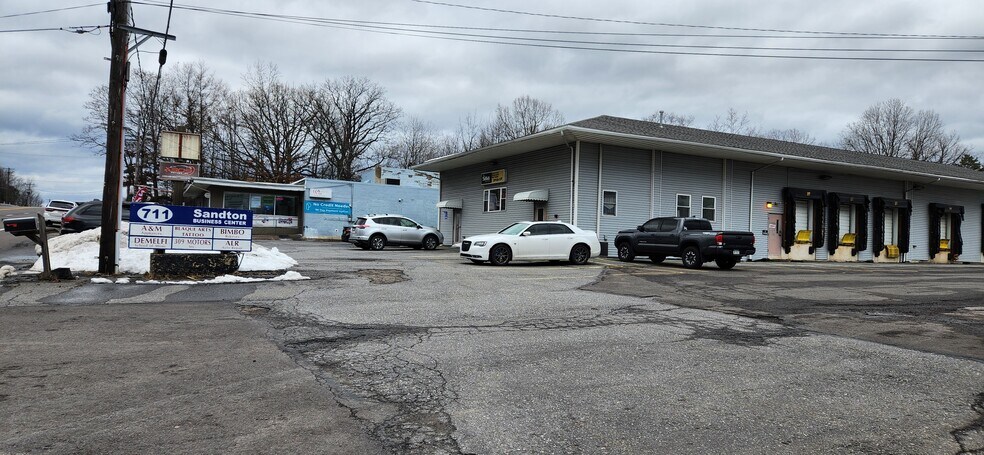 711 S Church St, Hazleton, PA à vendre - Photo de l’immeuble – Image 2 sur 8