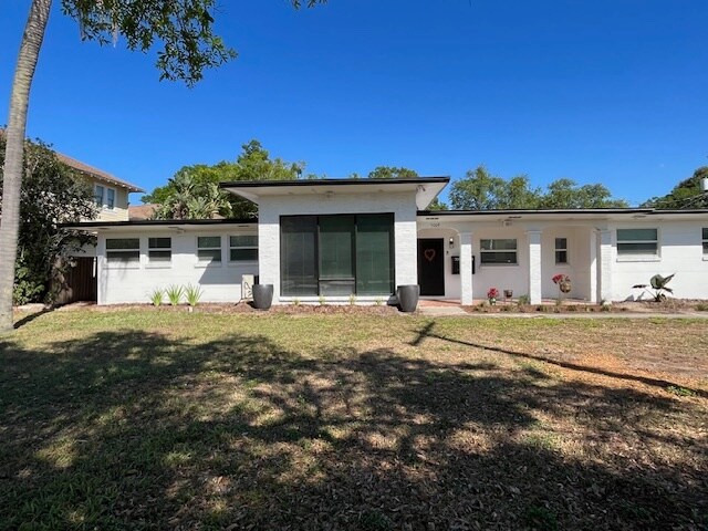 5009 N Central Ave, Tampa, FL à louer Photo de l’immeuble– Image 1 sur 23