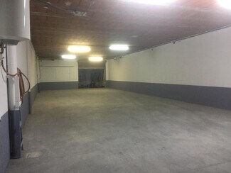 Plus de détails pour Local commercial à louer