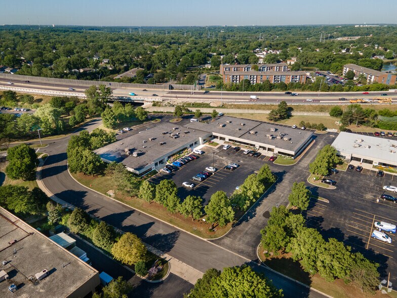 2000-2080 Springer Dr, Lombard, IL à louer - Aérien – Image 2 sur 3