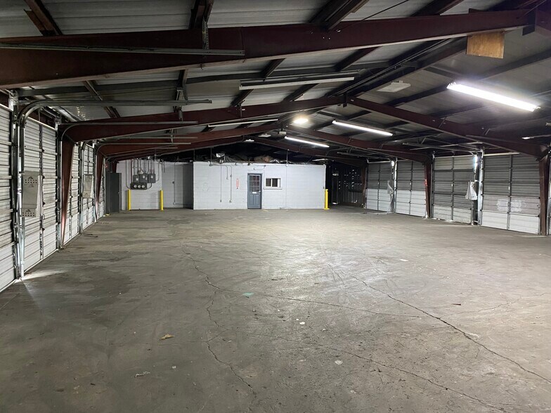 1416 Meyer Ave, Evansville, IN à louer - Photo intérieure – Image 2 sur 5