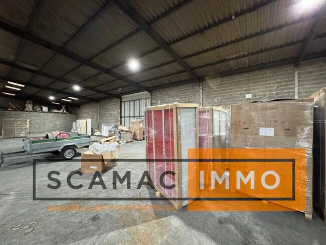 Plus de détails pour Industriel/Logistique à louer