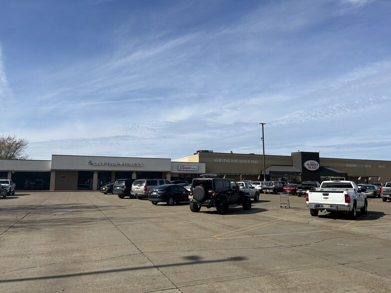207 N Davis Ave, Cleveland, MS à louer - Photo de l’immeuble – Image 2 sur 8