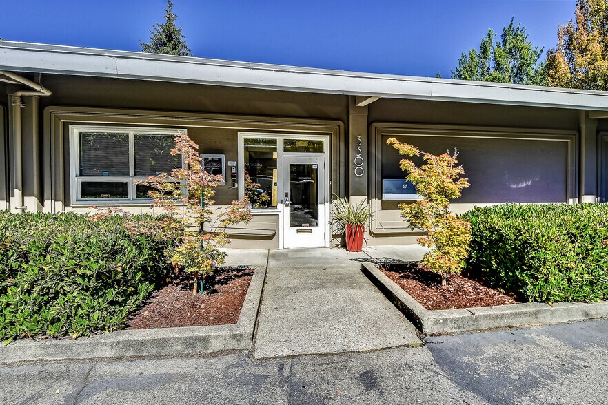 3300 E Union St, Seattle, WA à louer - Photo de l’immeuble – Image 1 sur 25