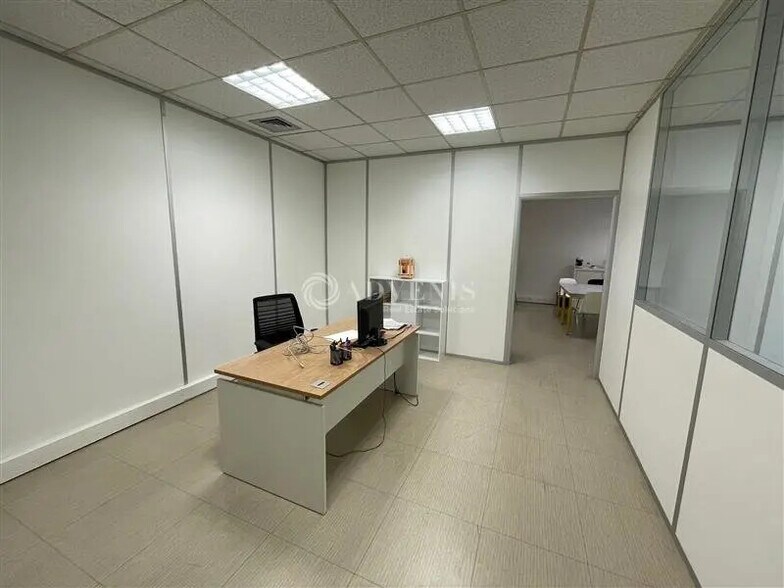 Bureau dans Orléans à louer - Photo de l’immeuble – Image 3 sur 9