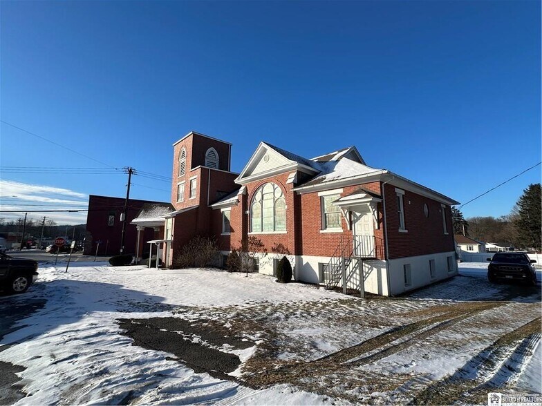 1 West Ave, Arkport, NY à vendre - Photo de l’immeuble – Image 2 sur 33