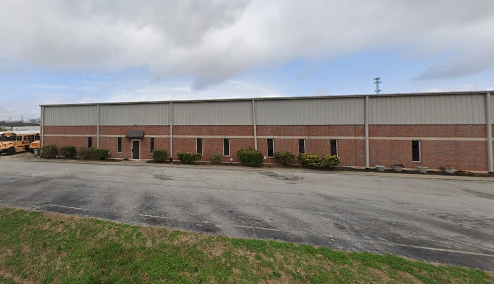 512 Georgia St, Fountain Inn, SC à louer - Photo principale – Image 1 sur 5