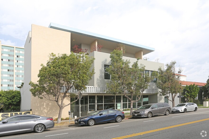 619 Arizona Ave, Santa Monica, CA à vendre - Photo de l’immeuble – Image 3 sur 24