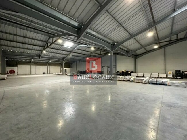 Plus de détails pour Industriel/Logistique à louer