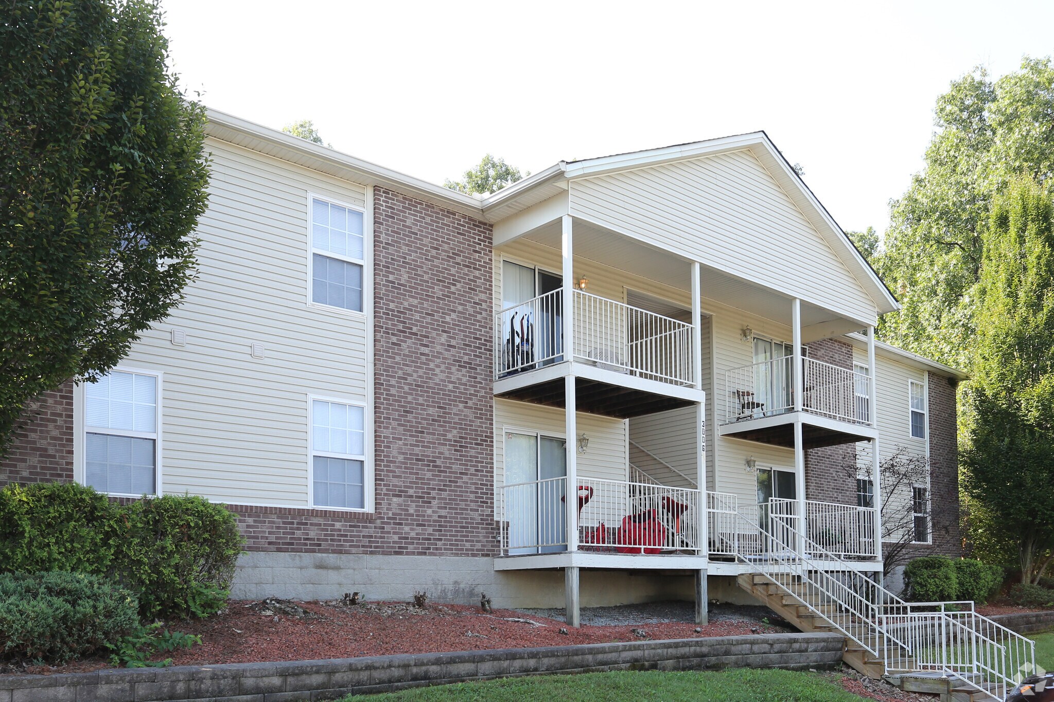 3130 Saint Anthony Gardens Dr, Louisville, KY à vendre Photo principale– Image 1 sur 77