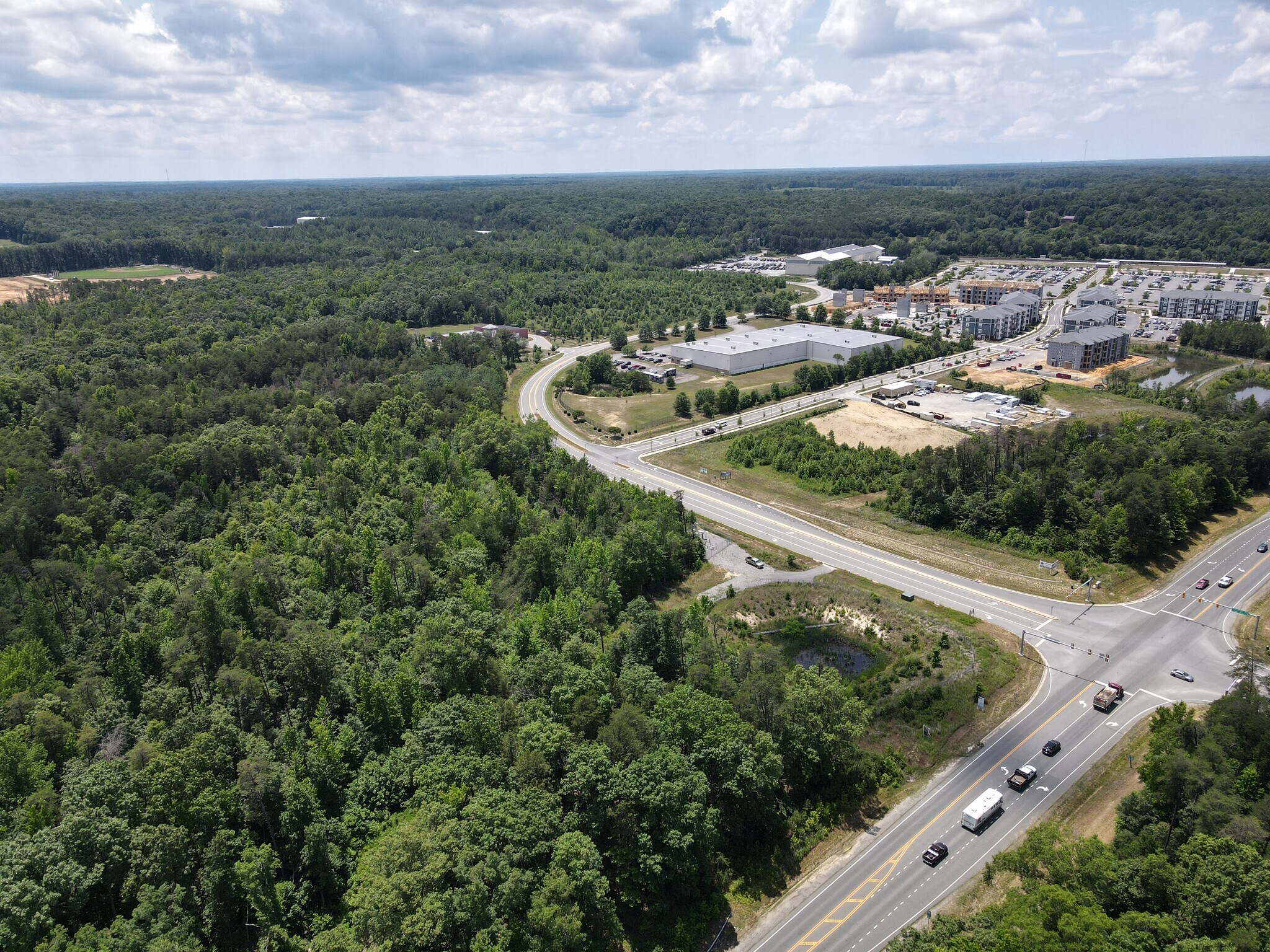9525 Crossroads Pkwy, Fredericksburg, VA à vendre Photo de l’immeuble– Image 1 sur 5