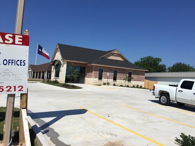 7401 Woodway Dr, Waco, TX à vendre - Photo de l’immeuble – Image 2 sur 7