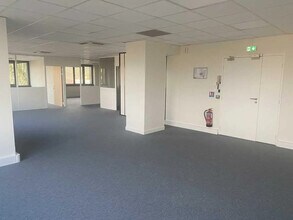 Bureau dans Saint-Didier-au-Mont-d'Or à louer Photo intérieure– Image 2 sur 2