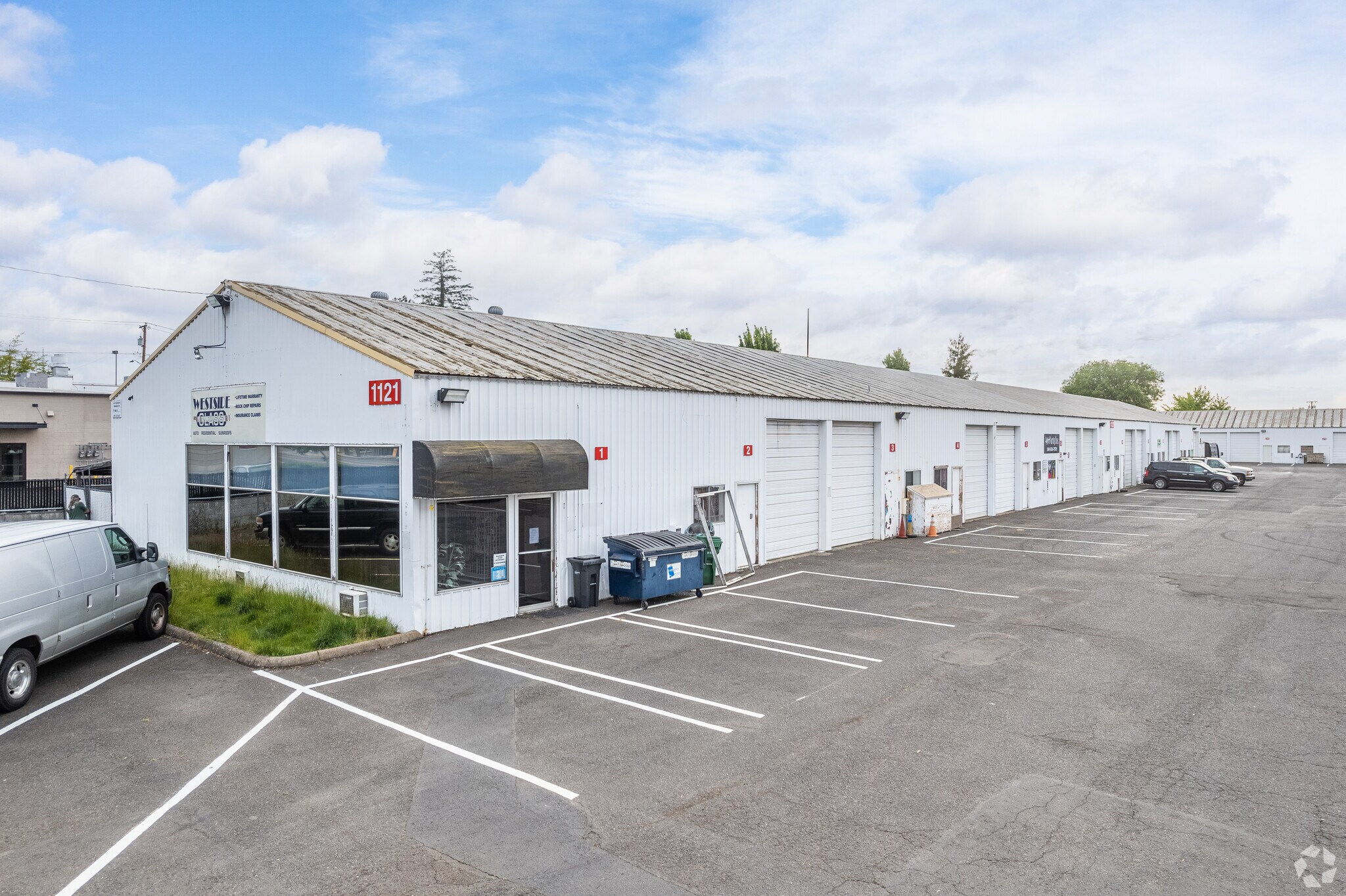 1121-1125 Bailey Hill Rd, Eugene, OR à louer Photo principale– Image 1 sur 6