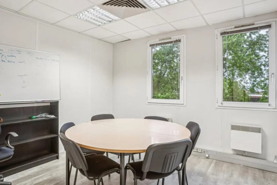 213 Rue De Gerland, Lyon à louer - Photo de l’immeuble – Image 3 sur 6