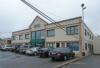 Plus de détails pour 2900 Hempstead Tpke, Levittown, NY - Bureau à louer