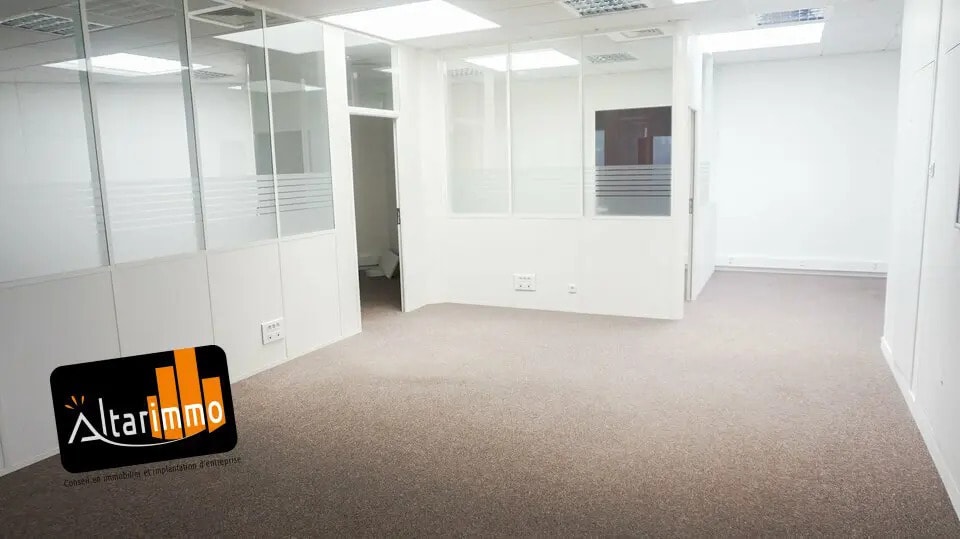 Bureau dans Chartres à louer - Photo de l’immeuble – Image 1 sur 5