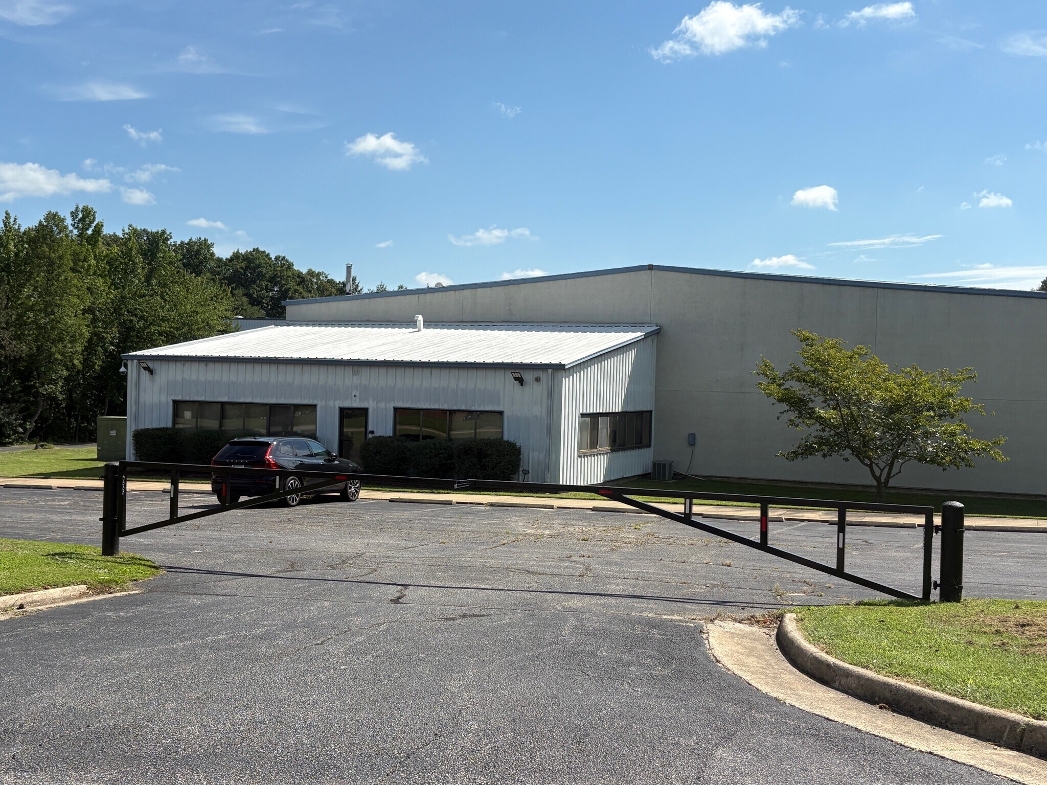 1155 International Pky, Fredericksburg, VA à louer Photo principale– Image 1 sur 11