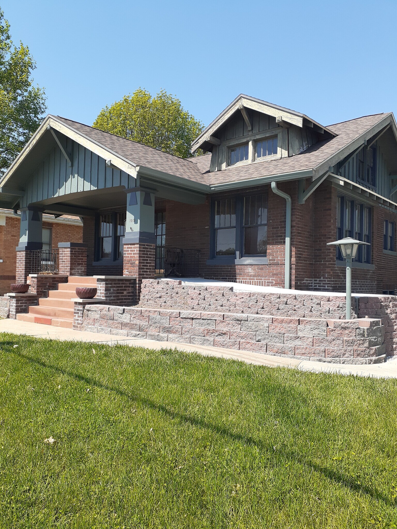 1019 Vandalia St, Collinsville, IL à louer Photo de l’immeuble– Image 1 sur 12