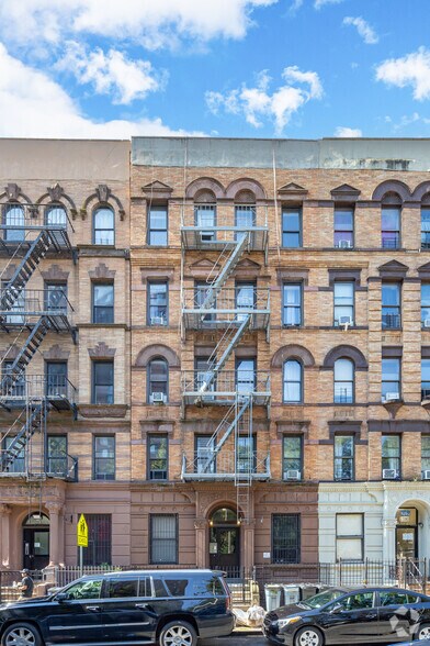 314 W 142nd St, New York, NY à vendre - Photo de l’immeuble – Image 2 sur 4