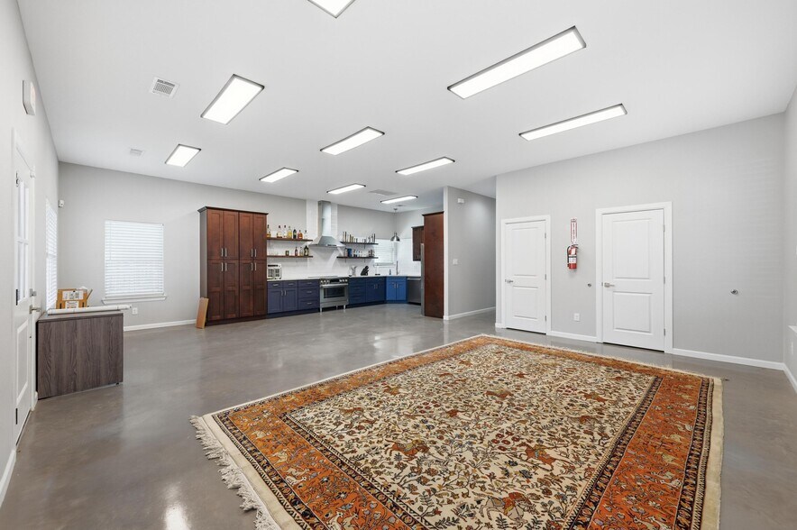 529 Austin St, Grand Prairie, TX à vendre - Photo de l’immeuble – Image 3 sur 19