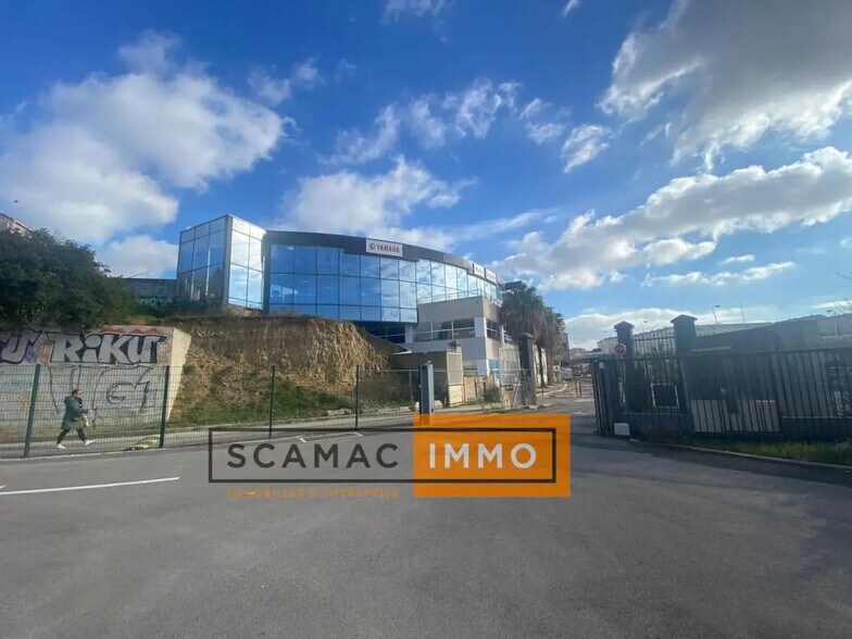 Local d’activités dans Marseille à louer - Photo de l’immeuble – Image 2 sur 3