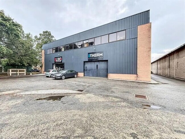 Plus de détails pour 15 Avenue De Fondeyre, Toulouse - Local commercial à vendre