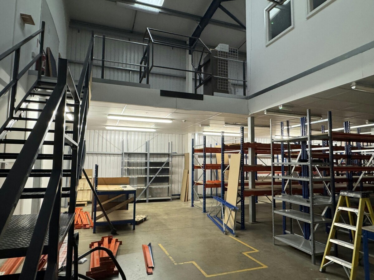 Whiteleaf Rd, Hemel Hempstead, HRT HP3 9PD - Lot 22 -  - Photo intérieure - Image 1 of 8