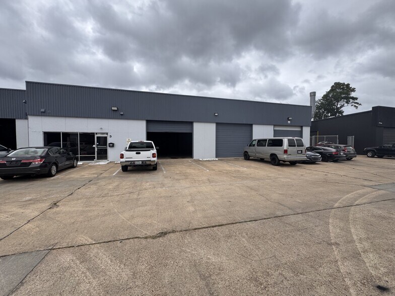 6261 Richmond Ave, Houston, TX à louer - Photo principale – Image 1 sur 12