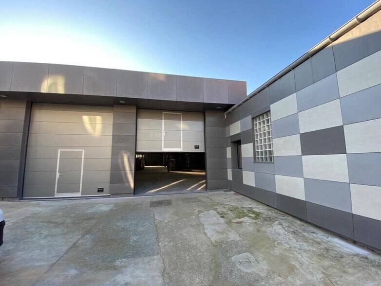 Industriel/Logistique dans Argenteuil à vendre - Photo de l’immeuble – Image 3 sur 14