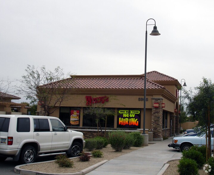 5965 W Chandler Blvd, Chandler, AZ à louer - Photo de l’immeuble – Image 2 sur 4