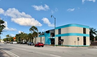 Plus de détails pour 3090 SW 8th St, Miami, FL - Bureau/Local commercial à louer