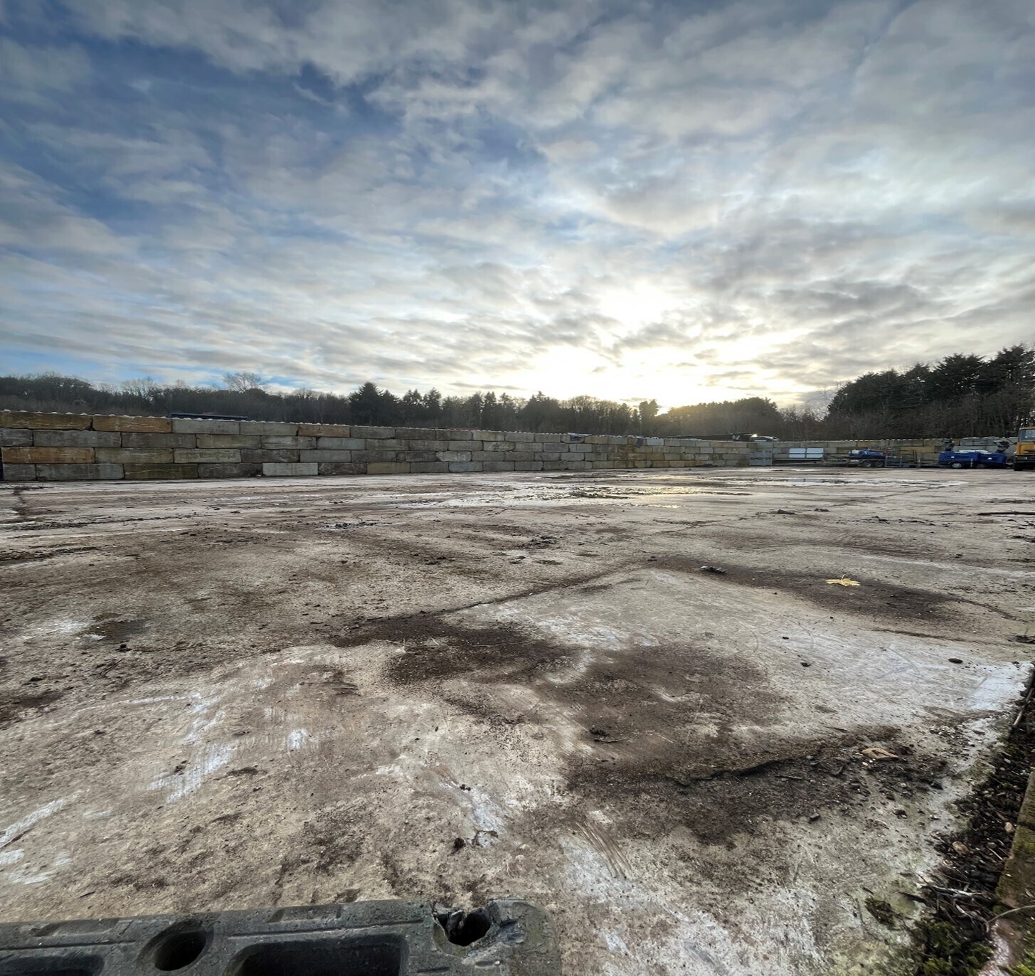 1-6 Nutfield Rd, Merstham à louer Photo de l’immeuble– Image 1 sur 12