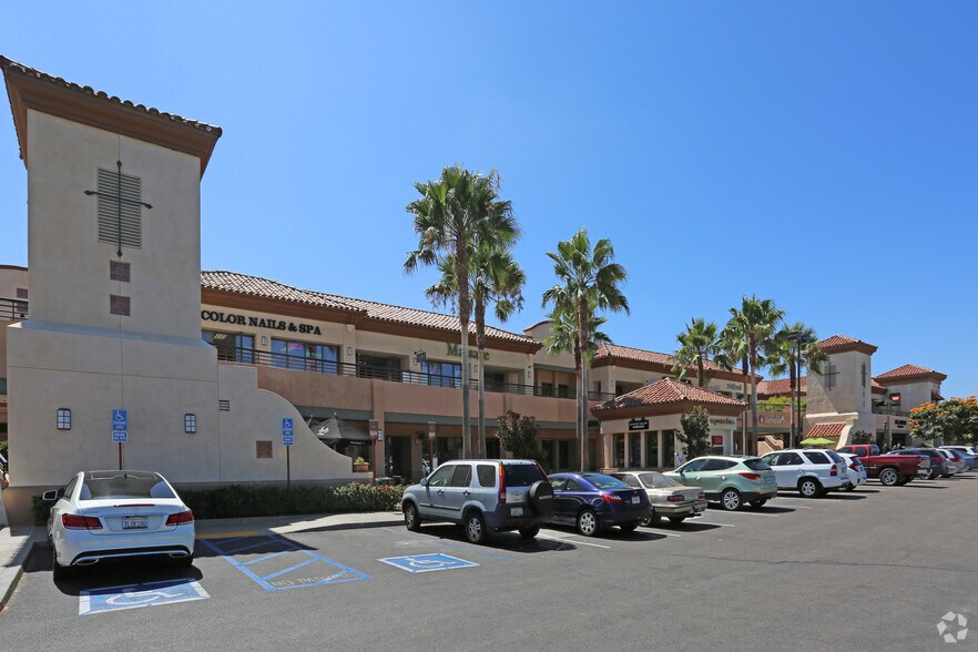 5617 Paseo del Norte, Carlsbad, CA à vendre - Photo de l’immeuble – Image 3 sur 6