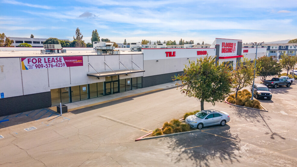 728-730 S Orange Ave, West Covina, CA à louer - Photo de l’immeuble – Image 3 sur 8
