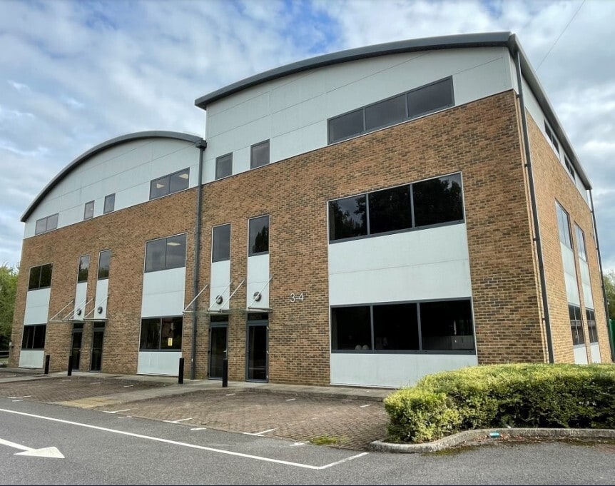 The Courtyard, Wooburn Green à louer Photo de l’immeuble– Image 1 sur 3