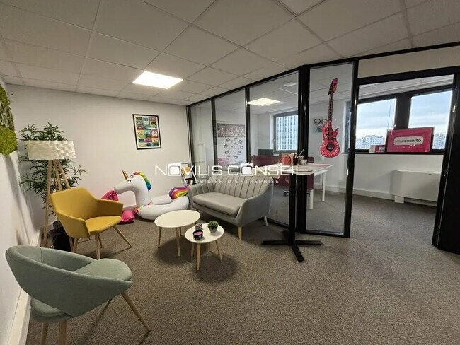 Plus de détails pour Bureau à louer