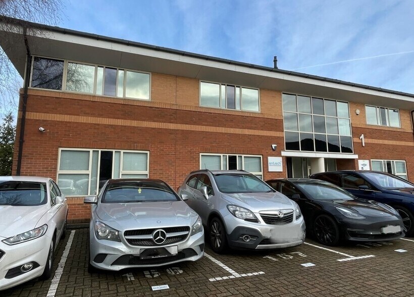 Boundary Way, Hemel Hempstead à louer - Photo de l’immeuble – Image 2 sur 6