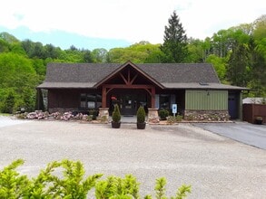 444 Beech Mountain Pky, Beech Mountain, NC à louer Photo intérieure– Image 1 sur 27